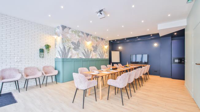 Louer location privatiser réserver espace travail cowork paris montparnasse 14ème événements professionnels Friends